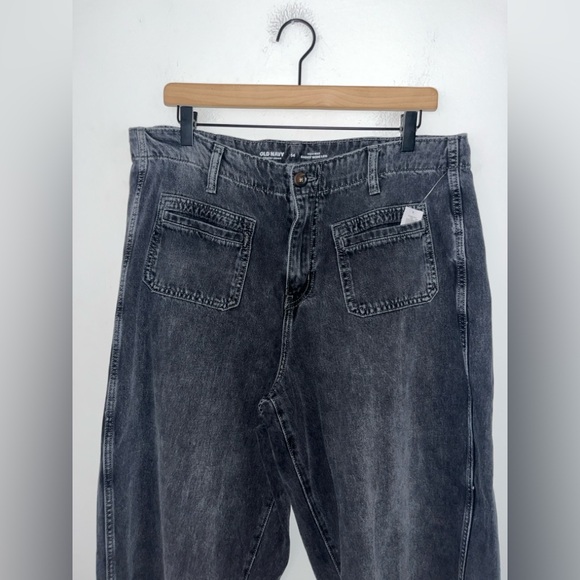 OLD NAVY NWT High-Waisted Baggy Wide-Leg Trouser Jeans in Black Wash Size 14 - Picture 8 of 10